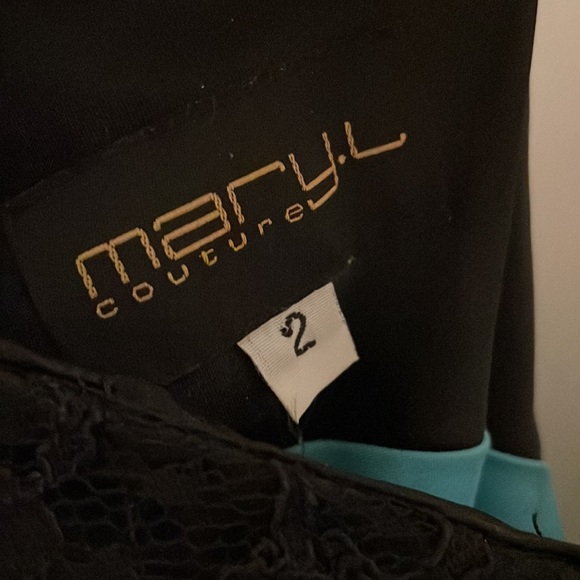 Paisley and Lace Patterned Formal Dress - Picture 4 of 4